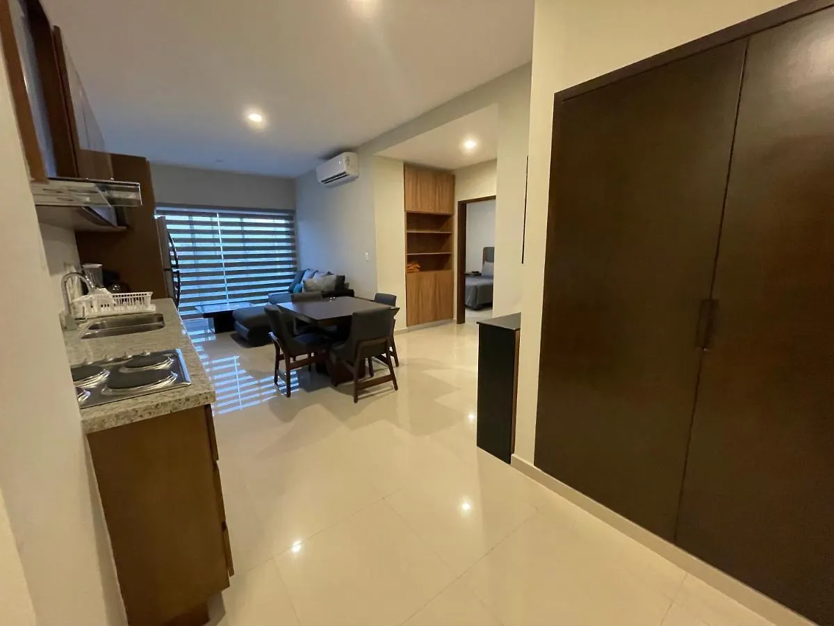 Apartamento Paseo Lomas, muy céntrico y equipado a 5 min playa Mazatlán 0*,  México